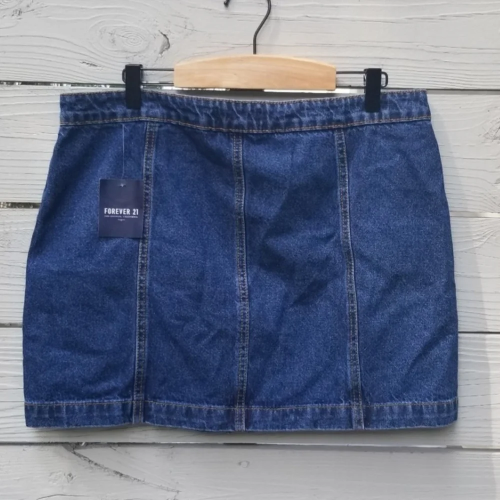 NWT Forever 21 Y2K Zip Front Mini Skirt